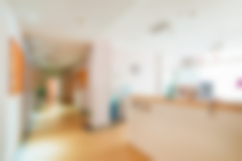 {大连爱德丽格医疗美容主推眼部专家，提供具体项目及相关信息，价格 5000 元起，刘志刚院长领衔施术 