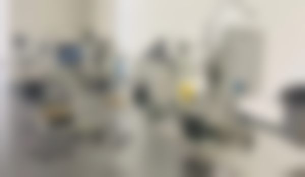 特色科室与项目:覆盖全生命周期的眼健康服务
