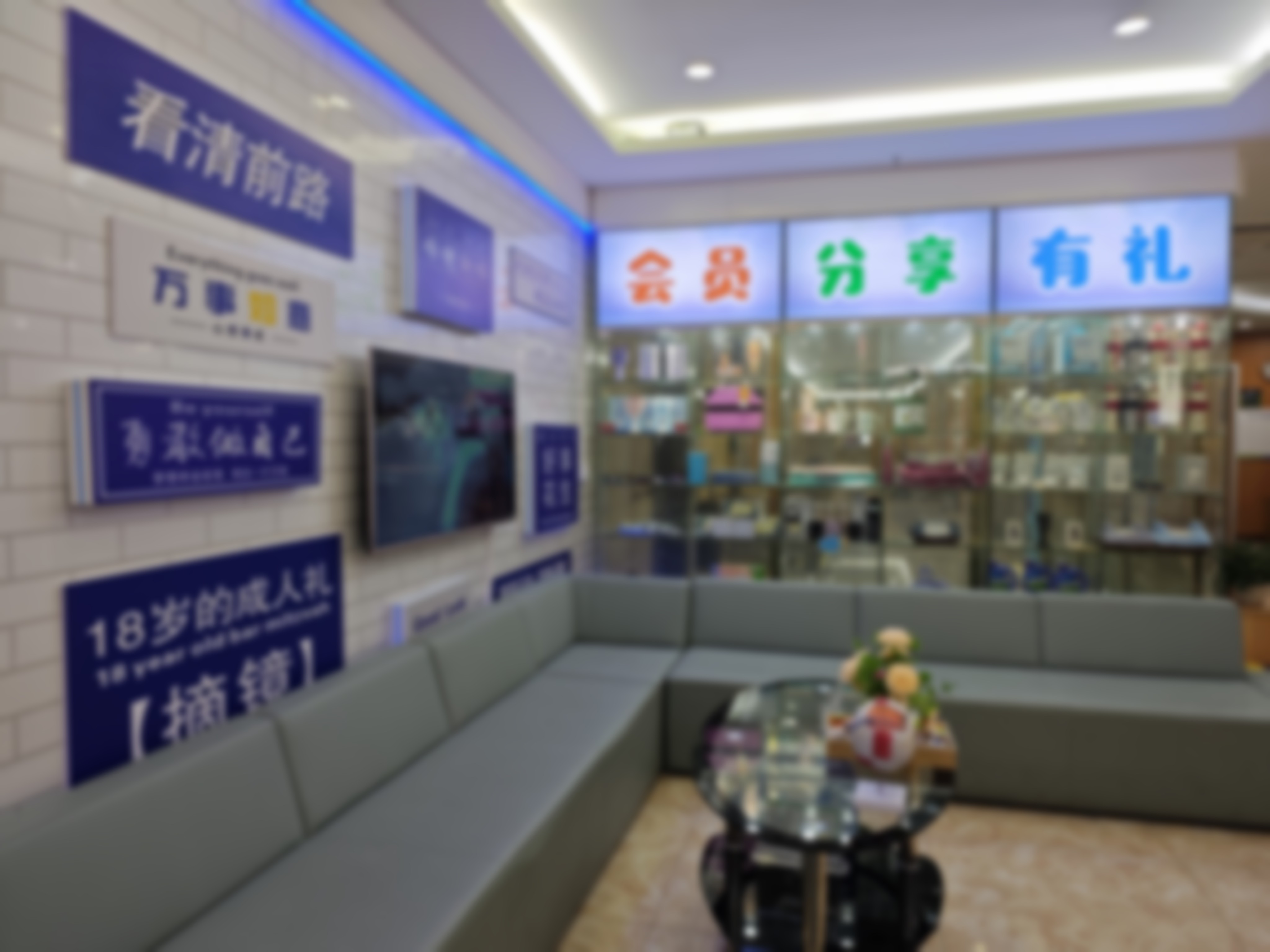 贵港爱尔眼科医院唐健青收费贵不贵？3个真实案例告诉你值不值！2026价格透明公开